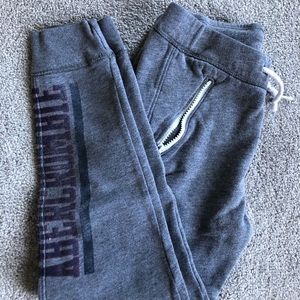Boys Abercrombie Kids Joggers: Medium/size 9/10